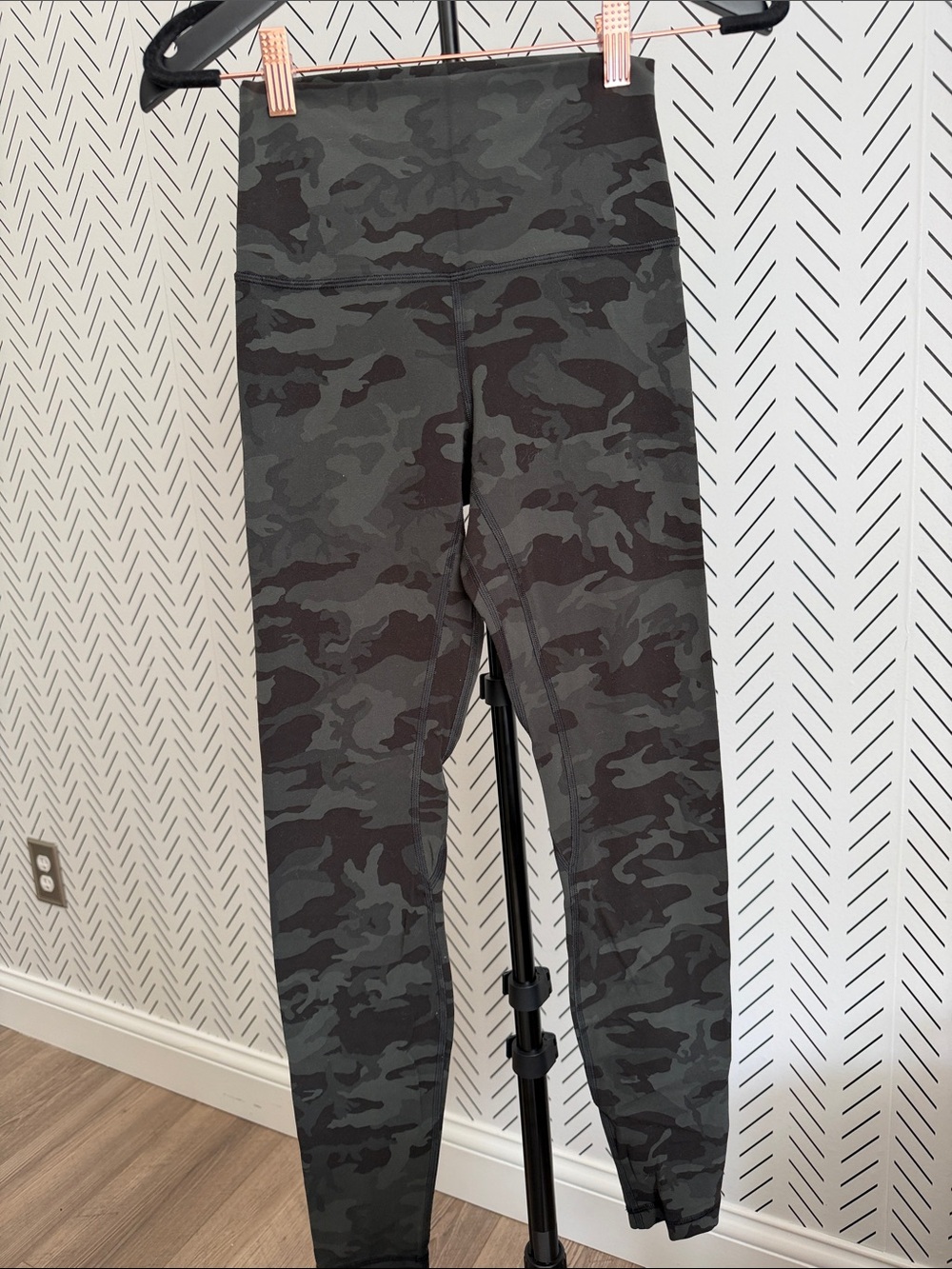 lululemon athletica High-Rise Camo Leggings - Olive/Black